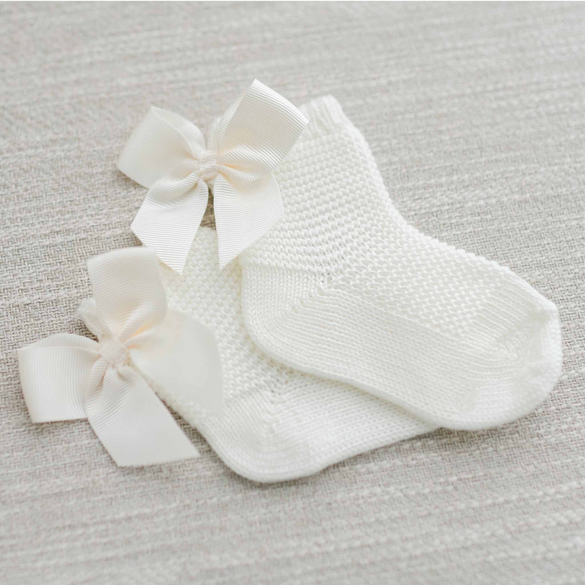 Garter Stitch Socks with Bow